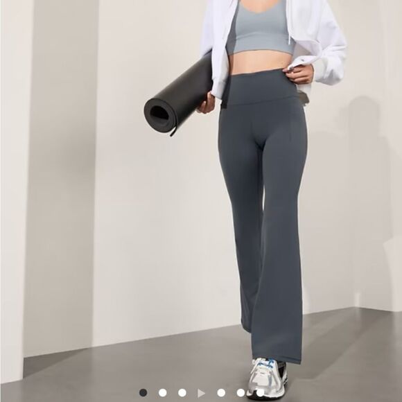 Athleta Salvation Stash flare pants size XS NWT - Picture 1 of 4